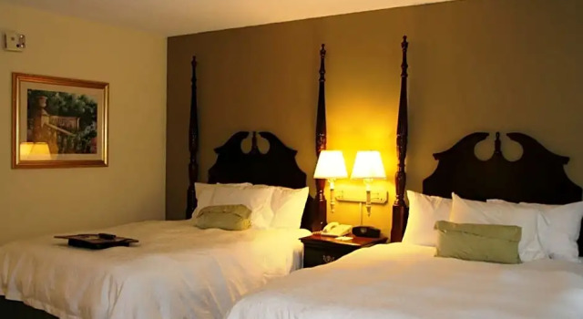 Vierer Suite Hampton Inn Canton