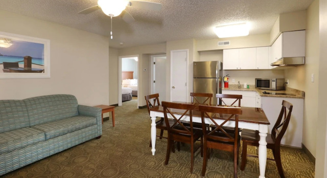 Люкс с 3 комнатами Biscayne Family Resort