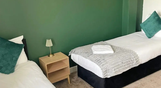 Your Home-from-home - Business & Families - 6 Beds, Book Hotel London London og omegn