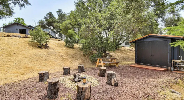 Yosemite Wellbeing Retreat on 5 Acres w/ Mtn Views, Buchen Sie Ferienwohnung Ahwahnee Yosemite National Park