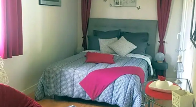 La longère piscine&spa privé, Rezervați Hotel Hoteluri în Épinal cu parcare, Parcare