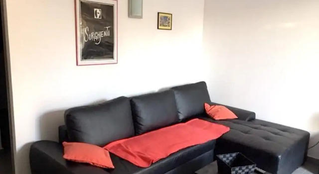 House With 2 Bedrooms in Ghisonaccia, With Wonderful Mountain View, Po, Rezerwuj Hotel Hotele w Korsyka z parkingiem, Parking