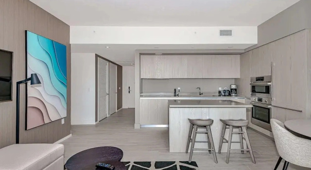 Апартаменты Luxury с 3 комнатами с балконом Stunning 25th-Floor Views in Hollywood