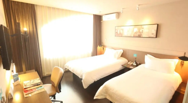 Номер Standard Jinjiang Inn Ulan Hot Hinggan League Government