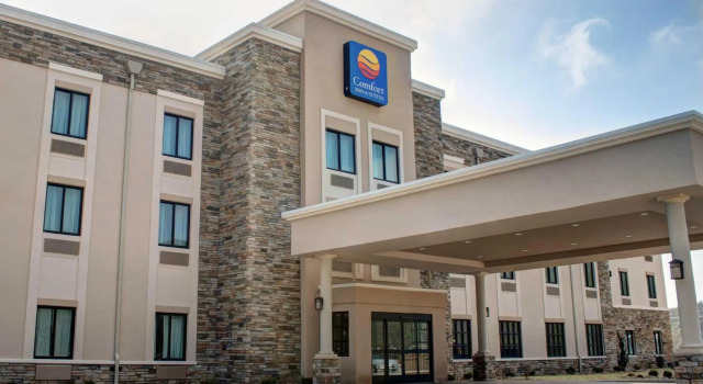 Четырёхместный номер Standard Comfort Inn & Suites Caldwell