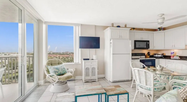 Estero Beach & Tennis 807 B
