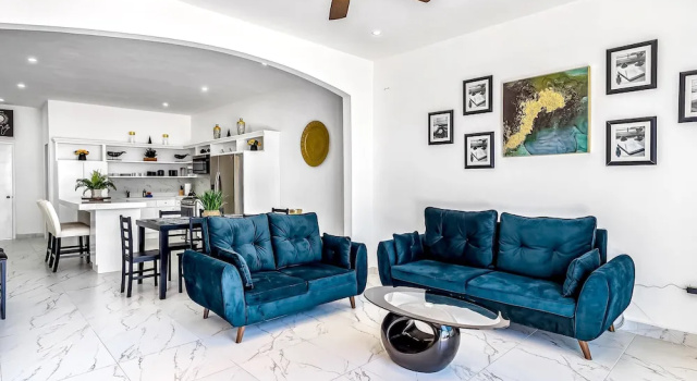 Dog-friendly Home 3 Rows to Beach With Rooftop Deck, Pool, hot Tub, & Kitchen, Prenota Villa Ville a Baja California, Villa