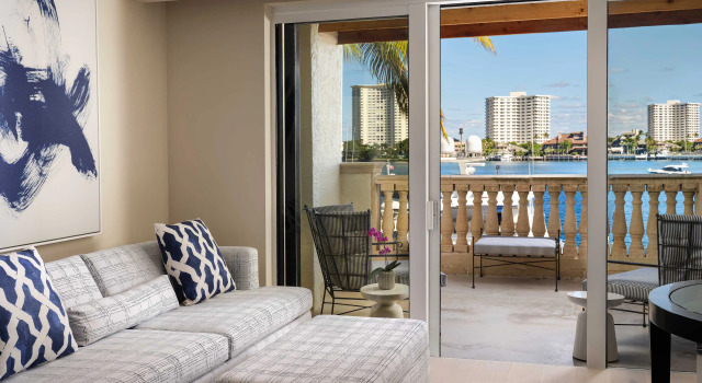 Двухместный полулюкс с видом на озеро Yacht Club at The Boca Raton Adults-only