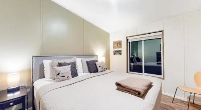 Blk Beach House