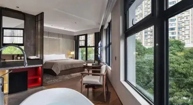 QIANNA HOTEL (Luoyang Longmen High-speed Railway Station & Municipal Government Branch), Book Hotel Luoyang Henan