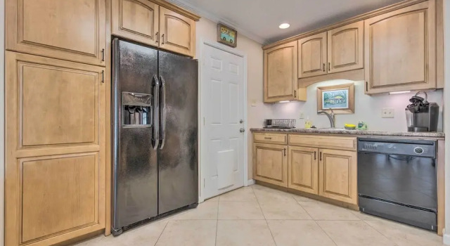 Коттедж Ocean Springs Home w/ Bikes < 1 Mile to Beach!