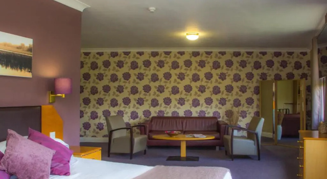 Люкс с видом на сад The Essex Golf & Country Club Hotel
