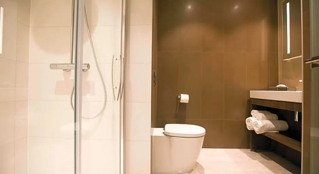 Четырёхместный номер Superior AC Hotel by Marriott Belfast