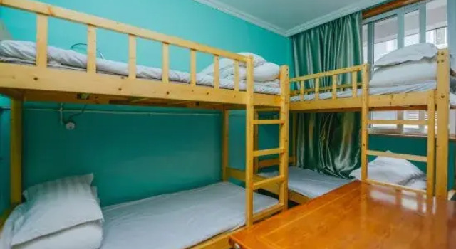 Кровать в общем номере Ningbo Xikou International Youth Hostel