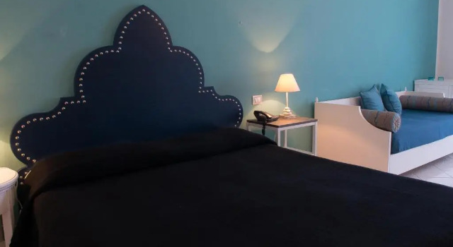 Трёхместный номер Standard с частичным видом на море Hotel Cutimare - Aeolian Charme