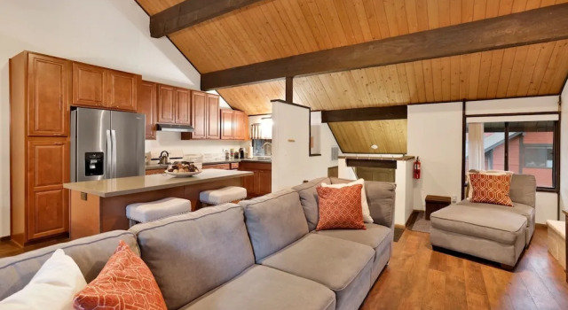 2256-q's Ski House 3 Bedroom Home by Redawning, Rezerwuj Hotel Big Bear Lake Stany Zjednoczone