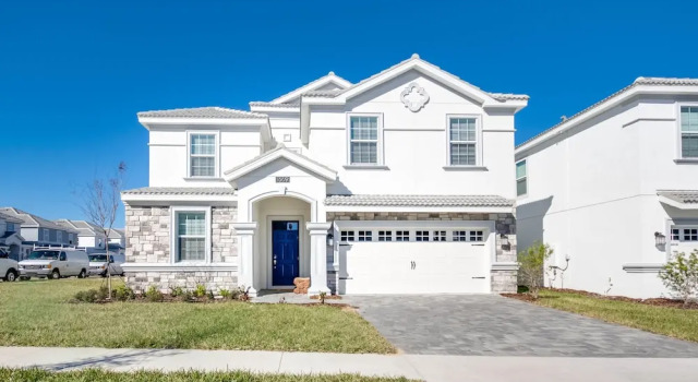 1669 Moonvalley Drive