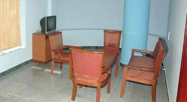 Hotel Arul Inn, Varaa Hotelli kāraikāl Tamil Nadu