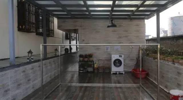 meijinghuasheinn, Rezerwuj Hotel Hotele w Kunming z parkingiem, Parking