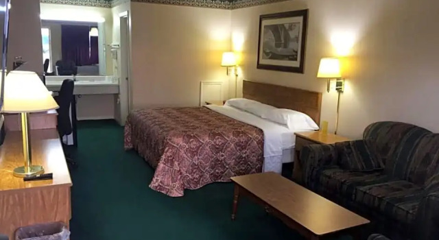 Номер Standard Sheldons Motel by OYO Keysville Near Hwy 360