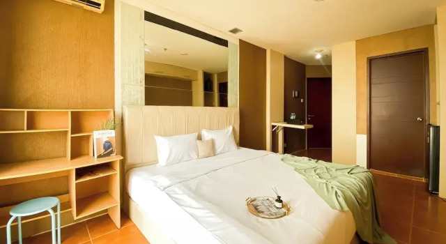 Cozy and Minimalist Studio Apartment Mangga Dua