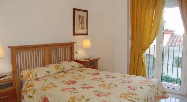 Apartamento Aljamar 7B, Забронировать Апартаменты/квартира Отели Нерха с бассейном, рядом с Tuesday Market, Бассейн