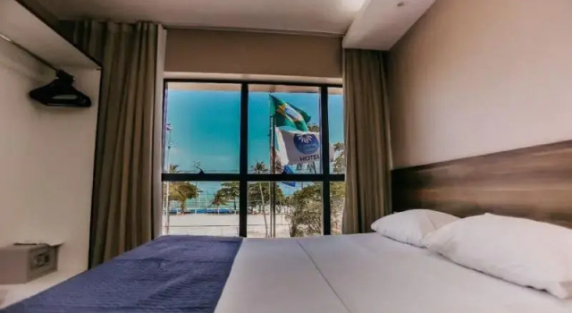 Двухместный номер Deluxe с балконом и с видом на море Pajuçara Praia Hotel