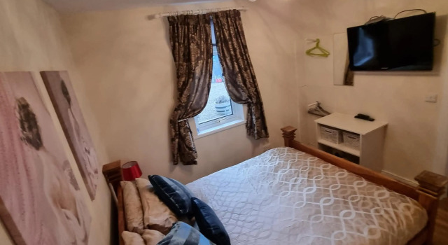 Nanny's little highland hoose