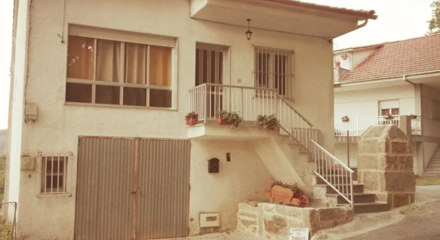 Alojamiento Os Terrados, Rezerwuj Hotel  