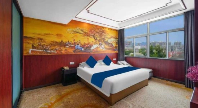 Двухместный люкс Deluxe Yindu Holiday Hotel Chaohu