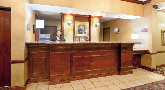 Holiday Inn Express Hotel & Suites Barstow, Rezerwuj Hotel Hotele w Barstow z parkingiem, Parking
