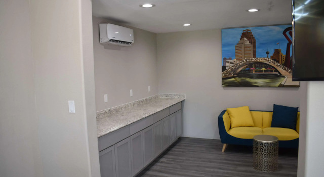 Days Inn by Wyndham San Antonio Alamo/Riverwalk