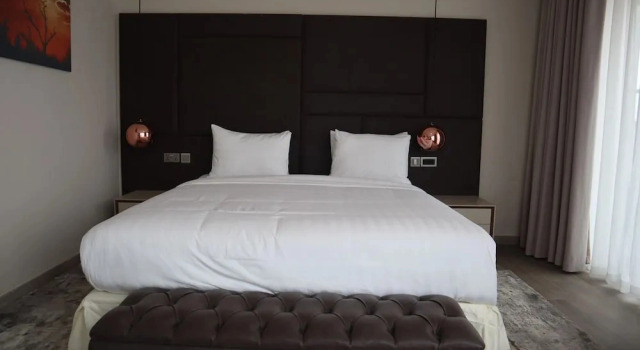 Апартаменты Deluxe The Curve by the Park Apartments