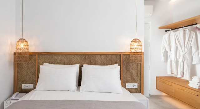 Номер Deluxe Myzith Luxury Suites