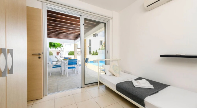 Konnos Villa