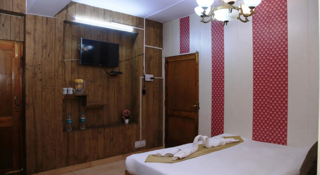 Pinewood Cottages & Spa Shimla