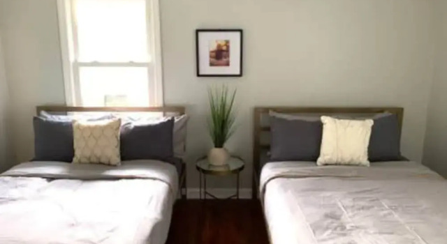 Cozy family-style Buckhead Bungalow, Rezerwuj Hotel Atlanta Georgia