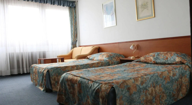 Hotel I