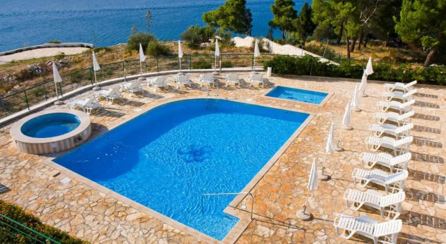 Апартаменты с 3 комнатами Apartment Milna - with Swimming Pool & Amazing Seaviews, above Bijaka Beach