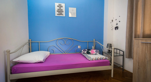 Crazy House Hostel, Забронировать Хостел Хостелы Пула, рядом с Pula Twin Gates, Хостел