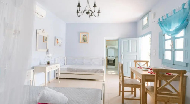 Апартаменты с видом на бассейн Angels Suites of 1870
