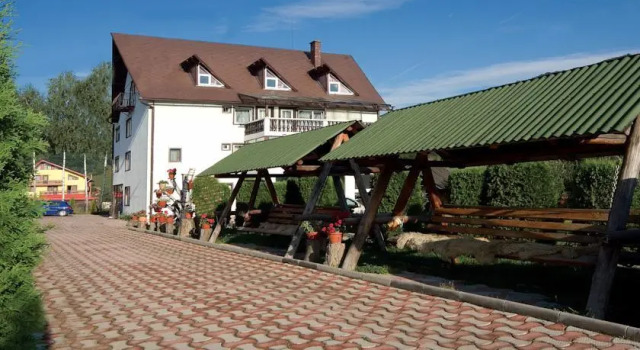 Pensiunea La Mogan, Rezervovat Hotel Hotely v Prahova Valley s parkováním, Parkování