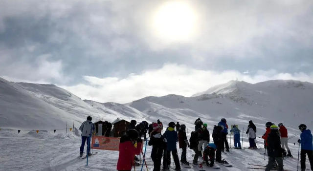Апартаменты с 2 комнатами Clotes apartment, 50m from slopes - sleeps 8, 2 bath - Sauze Holiday