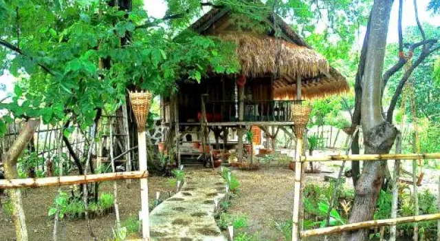 Love Shack Shangri-la Gili Meno, Book Hotel Gili Meno 