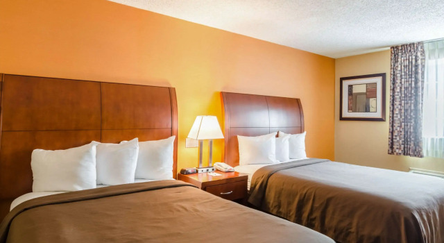 Quality Inn Chicopee-Springfield, Prenota Hotel Springfield Massachusetts