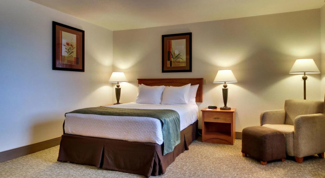 Номер Standard Best Western West Hills Inn