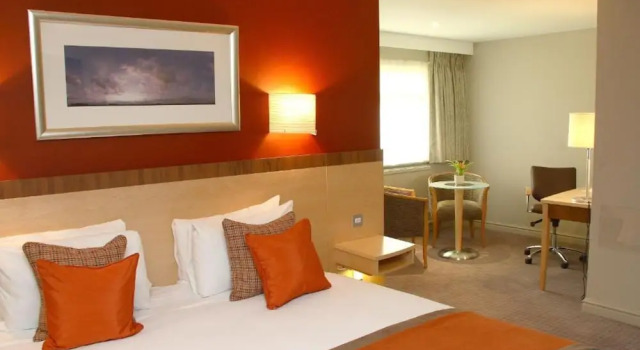 Номер Executive Cambridge Bar Hill Hotel, BW Signature Collection