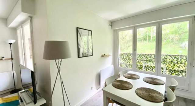 T2 proche château de Versailles 15min, Book Apartment Versailles 