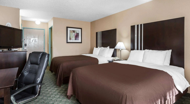 Standardowy czteroosobowy pokój Comfort Inn Dumas