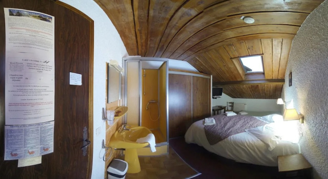 Номер Economy Hôtel les Gardettes